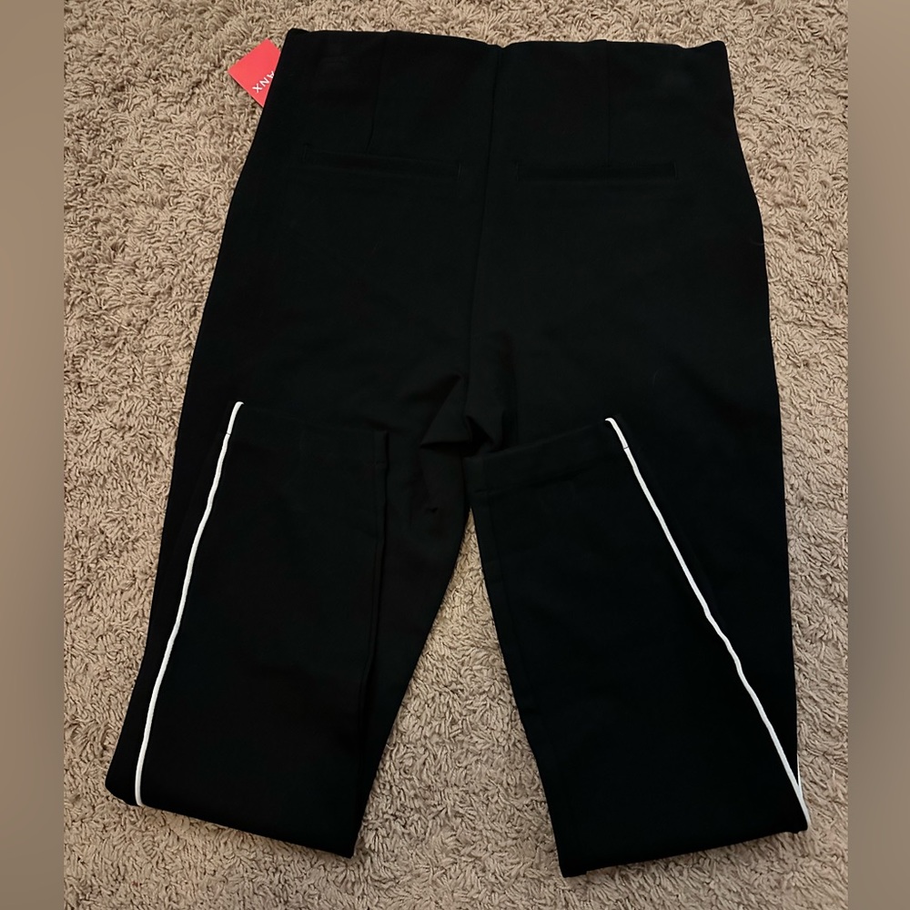 Spanx leggings with white piping